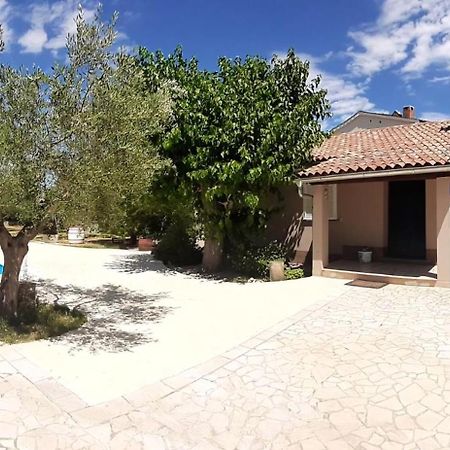 Ferienhaus Aqua Mit Pool Jadreški Dış mekan fotoğraf