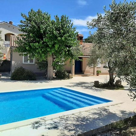 Ferienhaus Aqua Mit Pool Jadreški Dış mekan fotoğraf