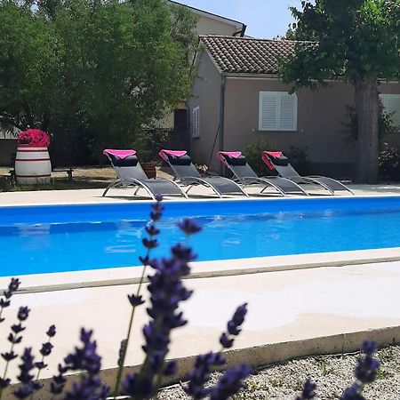 Ferienhaus Aqua Mit Pool Jadreški Dış mekan fotoğraf